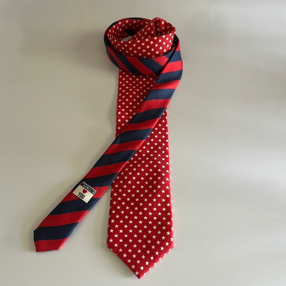 Moschino ❤️ Silk Stars Striped Tie